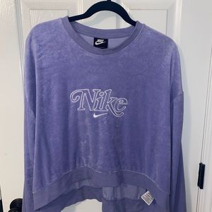 Nike velvet crewneck in lavender